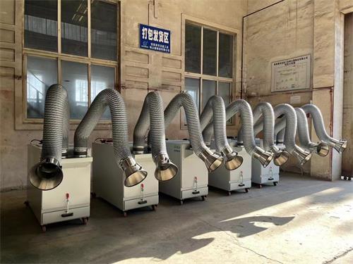 无锡客户定制的5套脉冲焊烟除尘器走一车——59博论坛网工业_59博论坛网