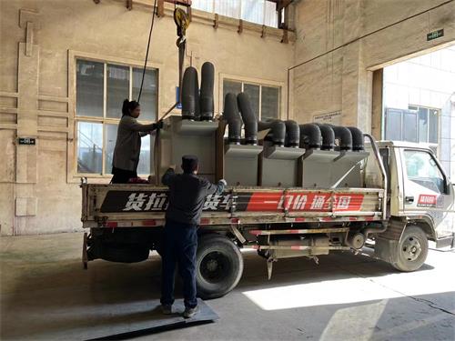 无锡客户定制的5套脉冲焊烟除尘器走一车——59博论坛网工业_59博论坛网