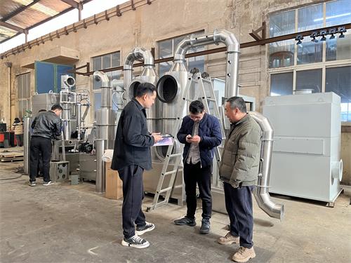 接待新老客户来我司莅临考察——张家港59博论坛网工业_59博论坛网