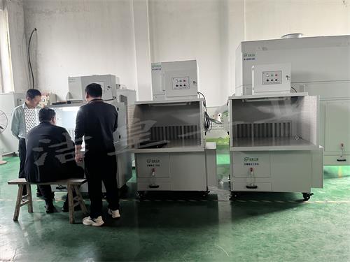 小型工件打磨抛光——选用59博论坛网工业 打磨除尘事情台_59博论坛网