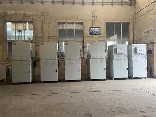 泰国客户定制的六台脉冲滤筒除尘器打包发货——59博论坛网工业_59博论坛网