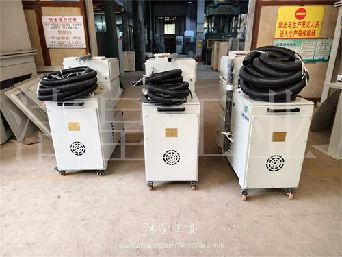 三台工业吸尘器发往天津、太仓、常熟_59博论坛网